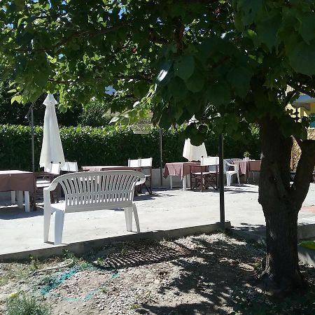 La Terrazza Del Barbaresco Bed & Breakfast Neviglie Luaran gambar