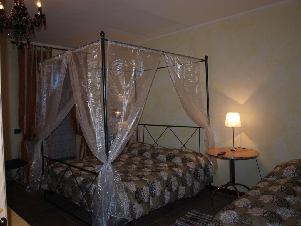 La Terrazza Del Barbaresco Bed & Breakfast Neviglie Bilik gambar