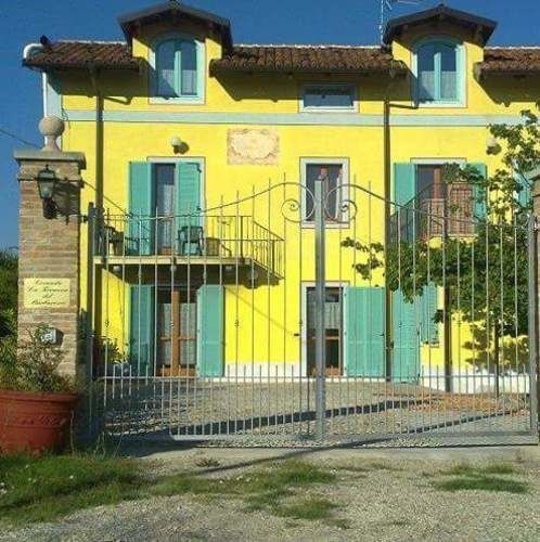La Terrazza Del Barbaresco Bed & Breakfast Neviglie Luaran gambar
