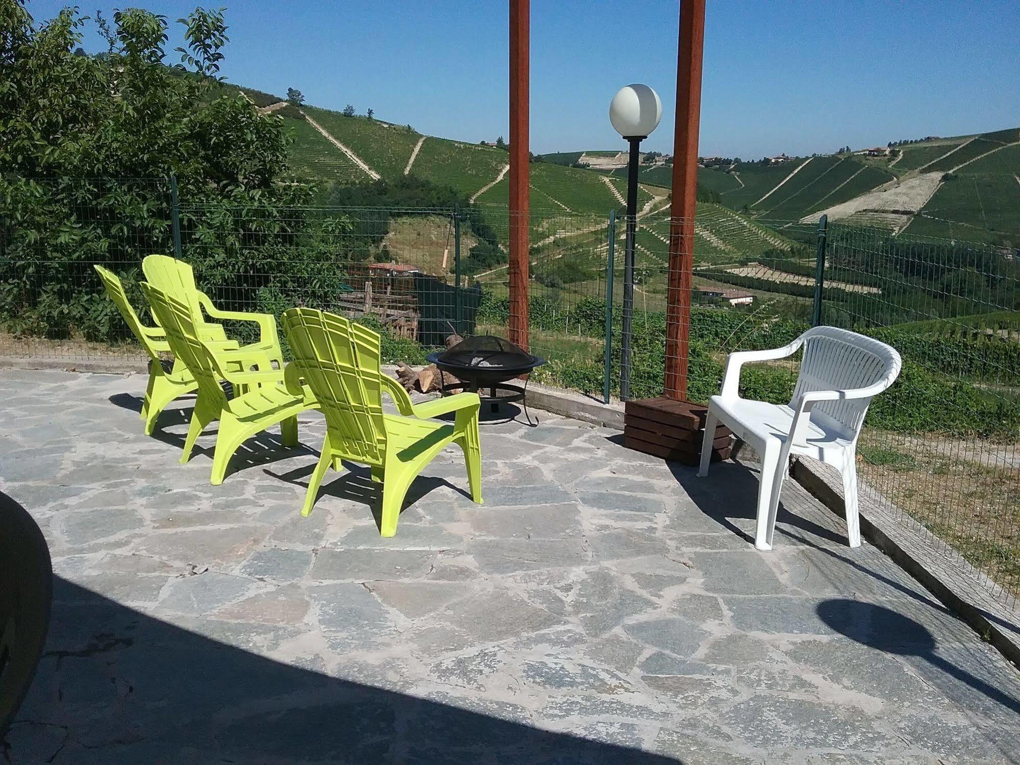 La Terrazza Del Barbaresco Bed & Breakfast Neviglie Luaran gambar